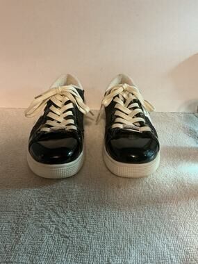 Lucky Step Star Sneaker Shoes Lace Up Glitter Black & White SZ 7
